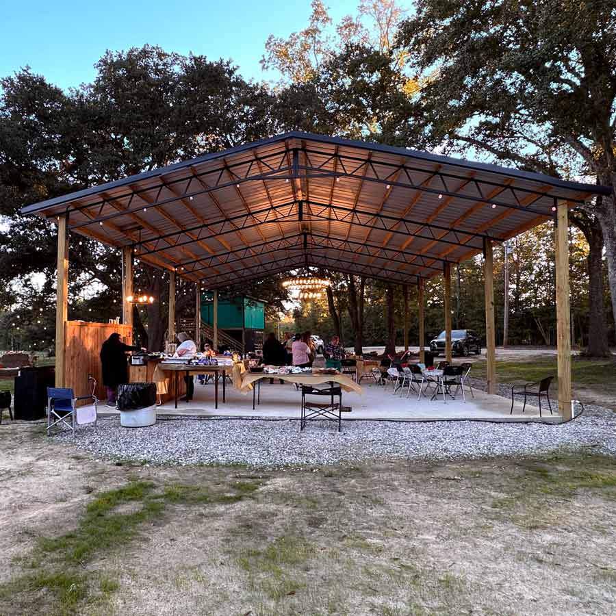The Bird Nest Venue is a lovely adjacent pavilion for large weddings and parties. The gorgeous live oaks form the perfect walkway for the perfect bride.